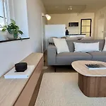 Apartment Lovina House Ii By Urban Egmond aan Zee