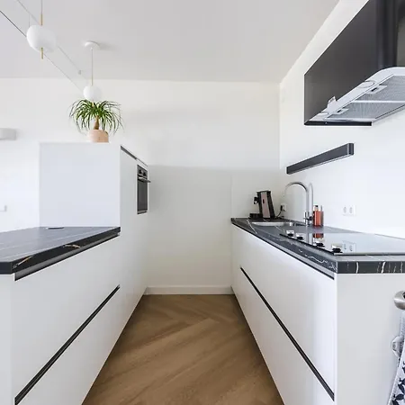 Lovina House Ii By Urban