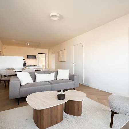 Lovina House Ii By Urban Appartement
