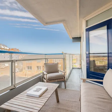 Lovina House Ii By Urban Egmond aan Zee