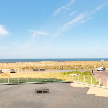 Lovina House Ii By Urban * Egmond aan Zee