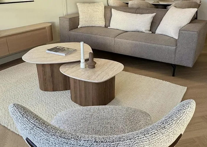 Lovina House Ii By Urban